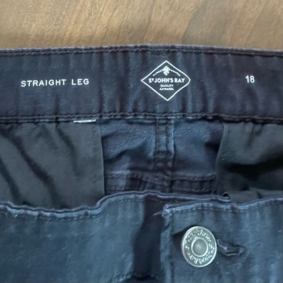 St. John’s Bay Straight Leg High Rise Black Jeans • size 18 - Picture 4 of 5